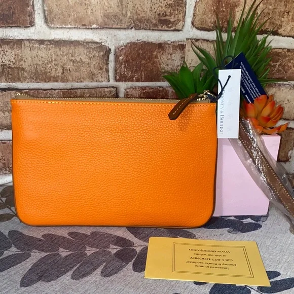 Dooney & Bourke Orange large Wristlet - Picture 2 of 4